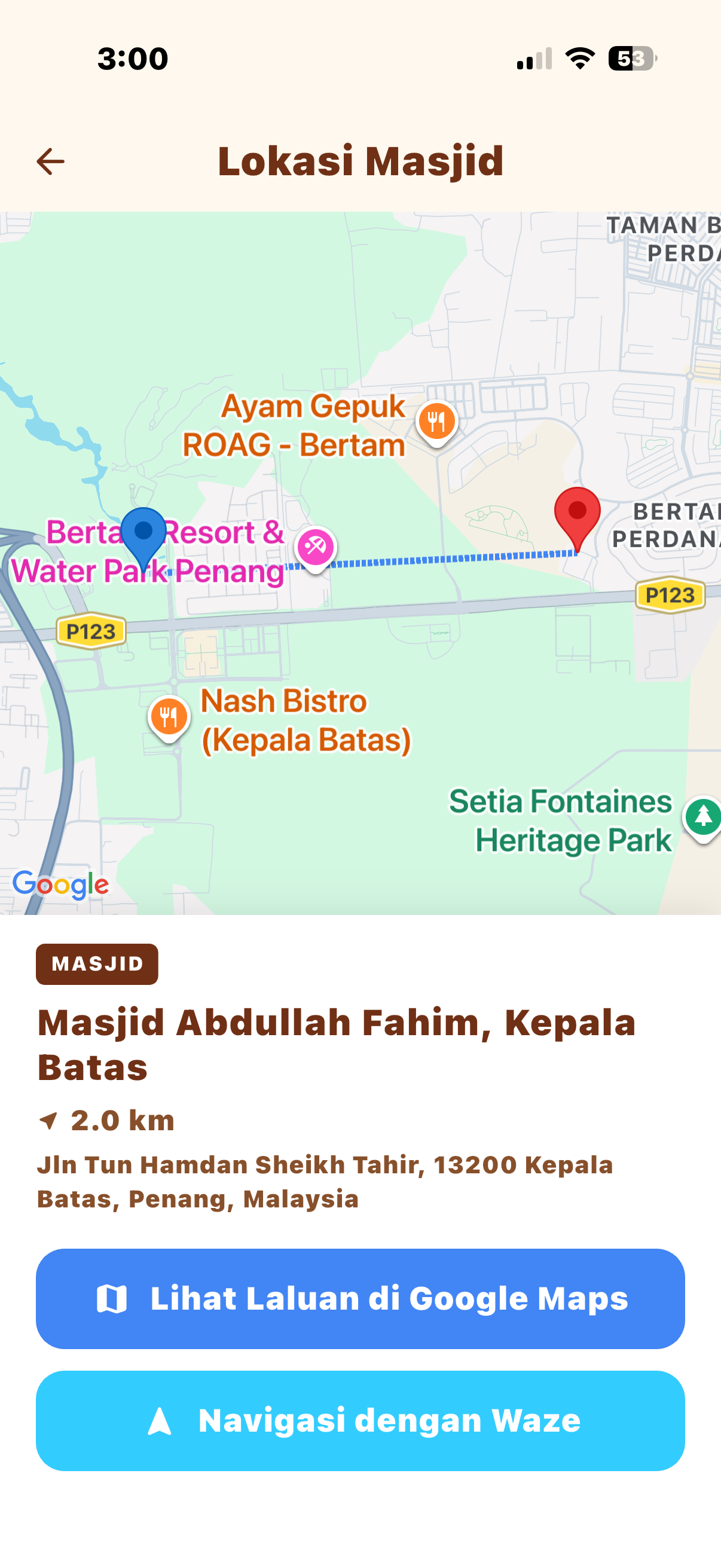 Halaman lokasi masjid dengan pilihan Google Maps dan Waze